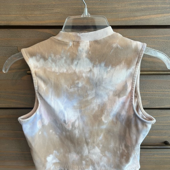 NWOT Open Edit Cut-out Top - Picture 3 of 5